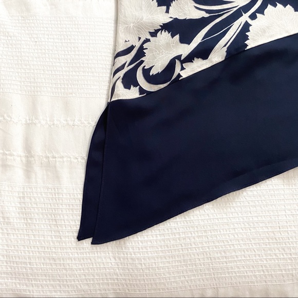 CLUB MONACO NAVY GREY FLORAL SILK BLEND SLEEVELESS ASYMMETRICAL DRESS - 2 - Picture 10 of 12